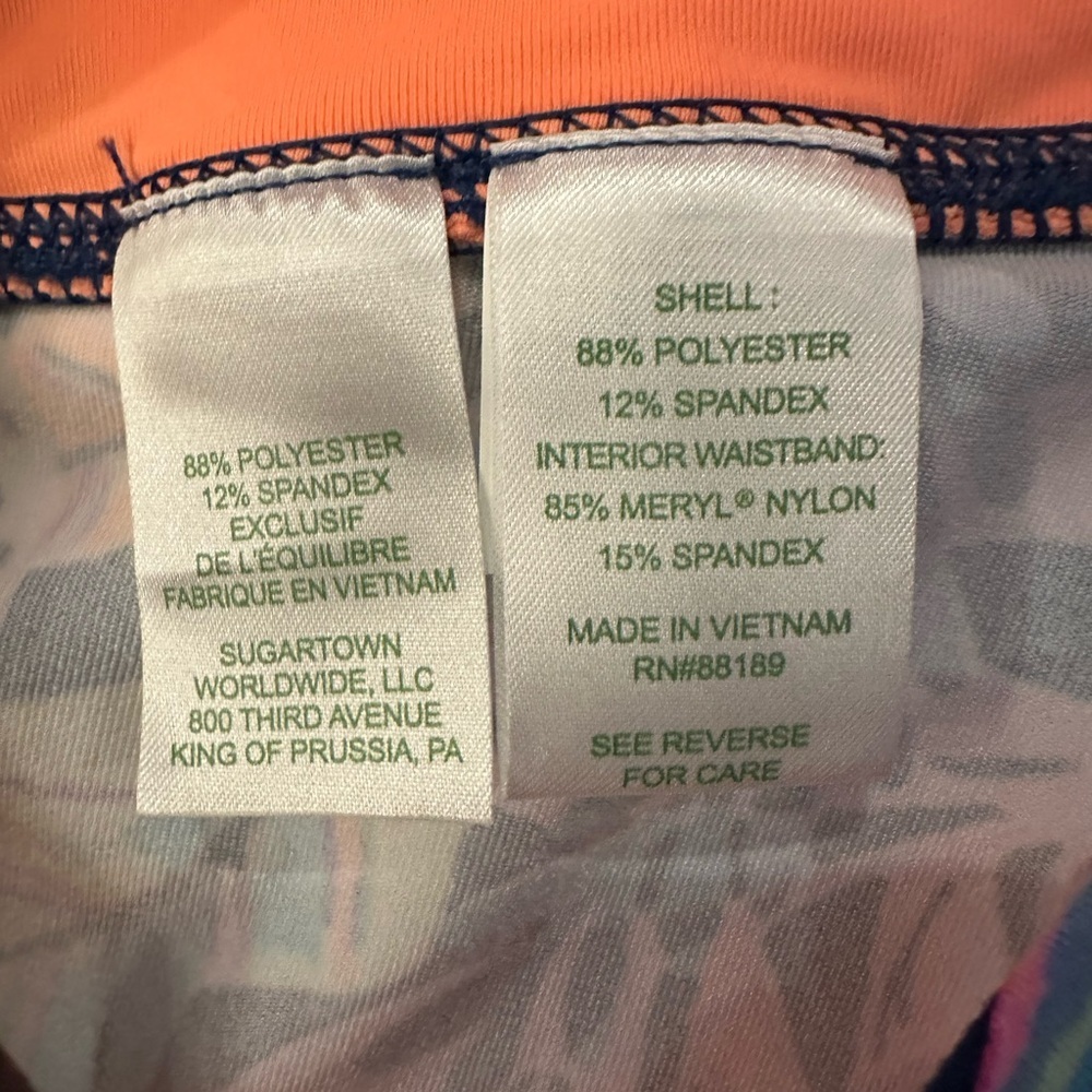 Lilly Pulitzer Blue and Pink Capri Pants with Tropical Print - Picture 4 of 5